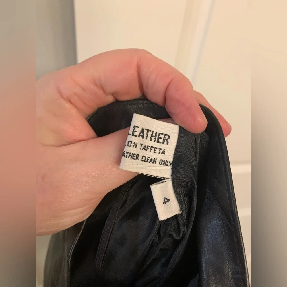 Vintage David Benjamin Collection Black Leather Skirt 🌴
